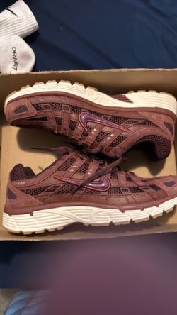 P6000 SE size 9 men Brand new
