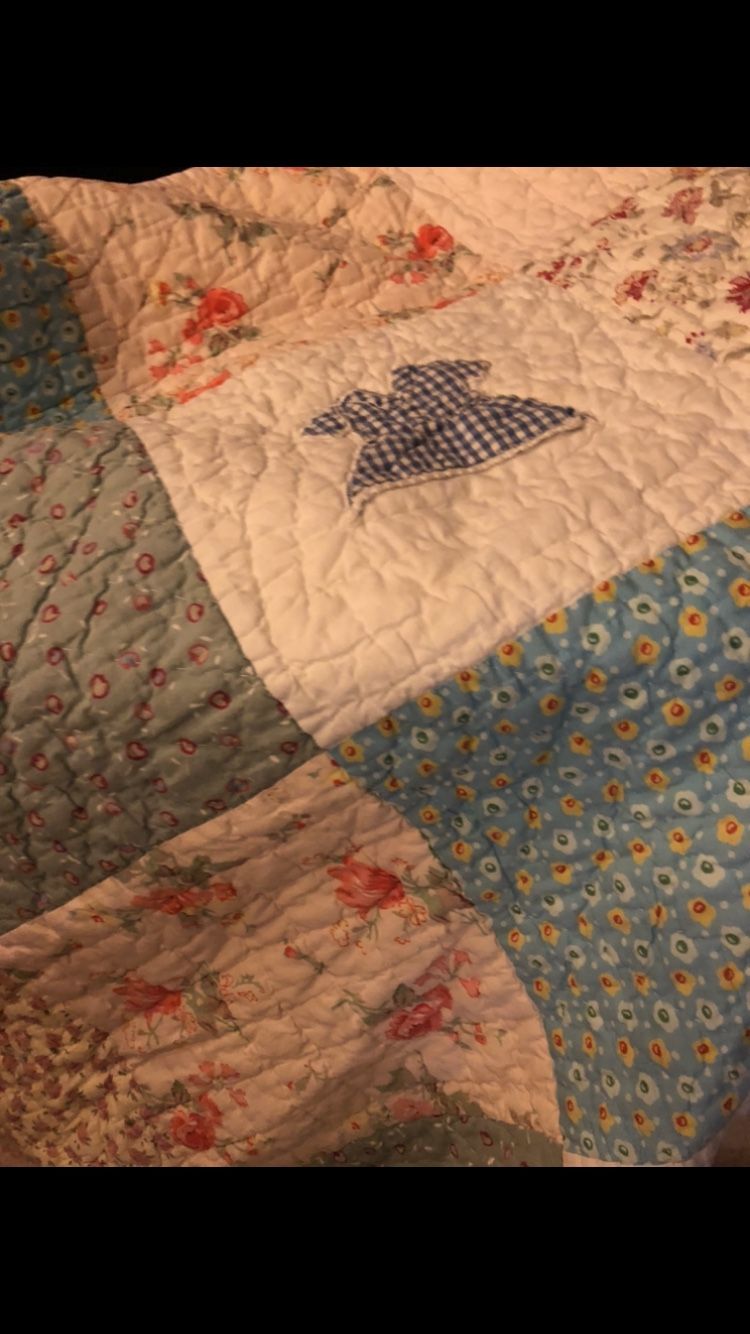 Land Of Nod Blanket/bedspread