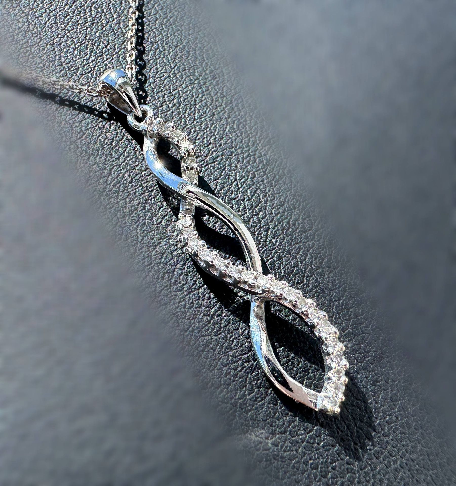 Jewelry 10k solid white gold loop infinity natural diamond 0.30CTW pendant charm