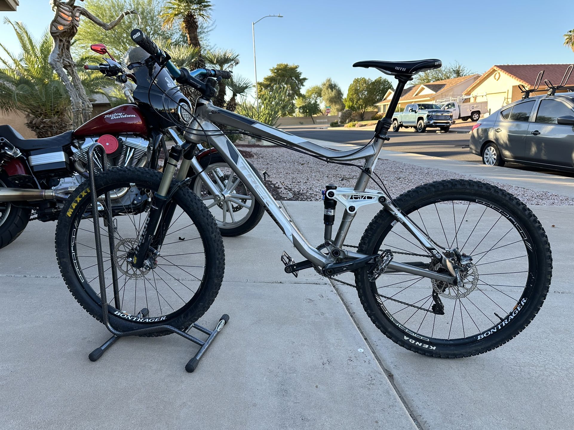 Mountain Bike - Trek Fuel EX9 - Full Suspension 