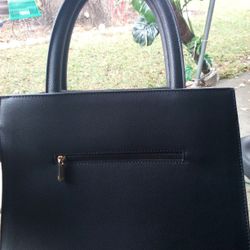 Black N Gold Purse/Handbag/Pocketbook Medium Size