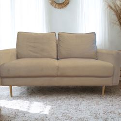 *Free Delivery!* Gorgeous, Velvet, Modern Set