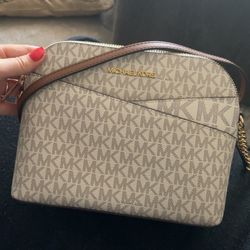 Michael Kors crossbody