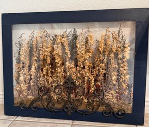 Wall picture of dried flowers