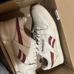 Reebok Classic Shoes Size 9.5 60$ For Both