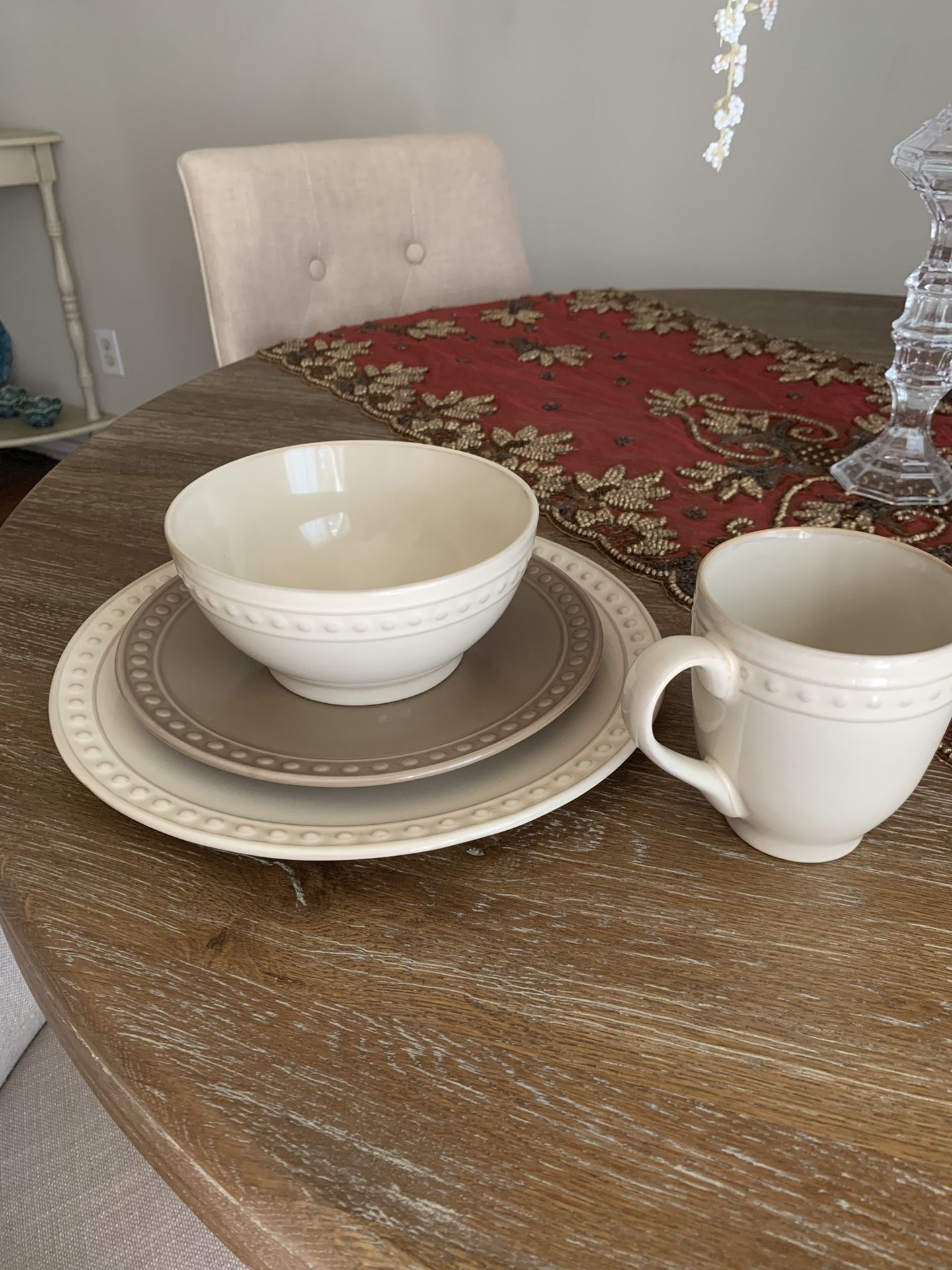 Plates, salad plates, bowls, mugs