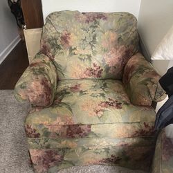 La Z Boy Chair With Ottoman 