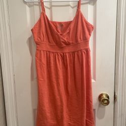 Old Navy peach colored spaghetti strap sundress- size medium