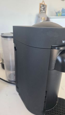 Nespresso Vertuo Next Coffee & Espresso Machine by De'Longhi – Works Great