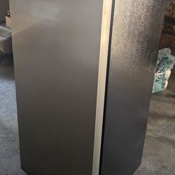 Frigidaire 10 cu. ft. Platinum Upright Freezer 
