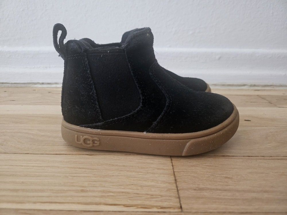Ugg