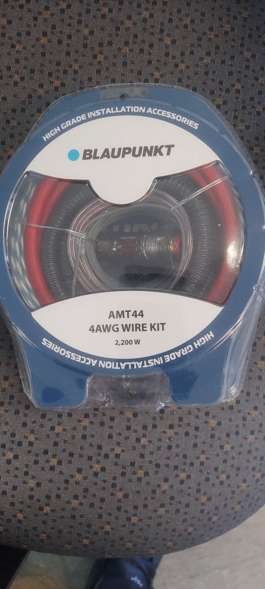 Blaupunkt 4-gauge CCA Amp Wire Kit, New Sealed Package