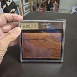 "NEW " Amity Brand Brown Cowhide Leather Tri-Fold Wallet In Original Packaging 