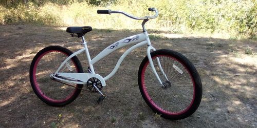 Woman's 26 in H. B. Cruiser lots of fun!!