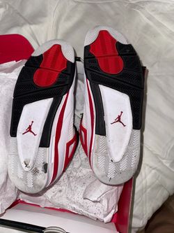 Air Jordan 4 fire red