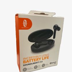 Headphones, earphones, Earbuds..