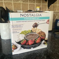 Nostalgia Electric Fondue Party Set