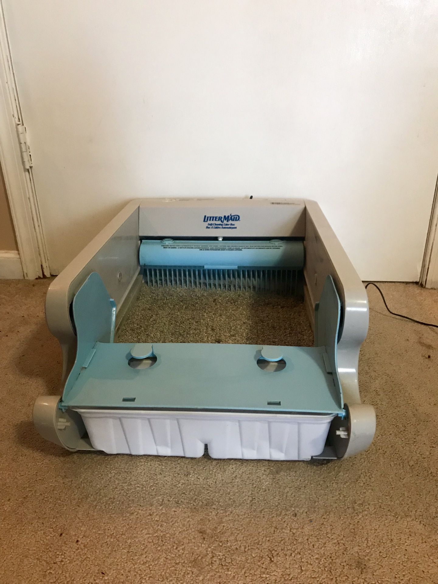 Automatic Self-Cleaning Litter Box