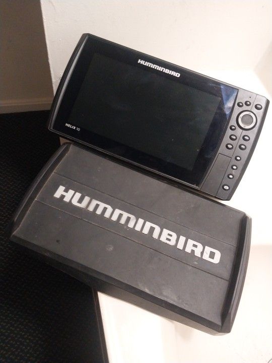 Hummingbird Helix 10 Fish Finder