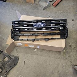 2017 Ford Explorer grill.