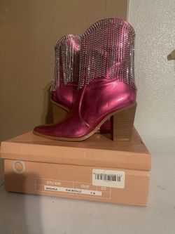 Pink Metallic Cowgirl Boots With Diamonds