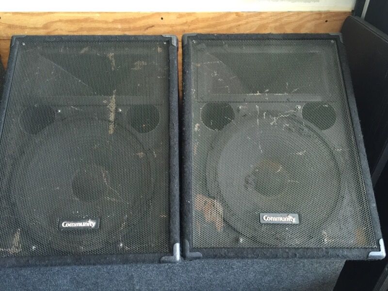 Community XLT48M Monitors