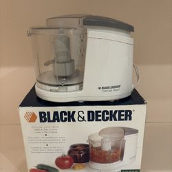 Food Processor, LIKE NEW! Never Used. Black & Decker Dual Speed Super Chopper. See Description. 