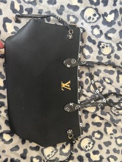 Black tote bag