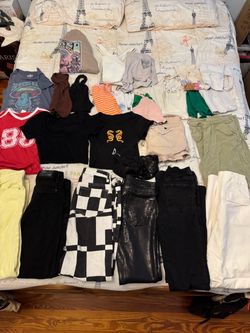 🔥 20+ Piece Women’s / Girls Clothing Lot – Size Small – Trendy Styles! 🔥