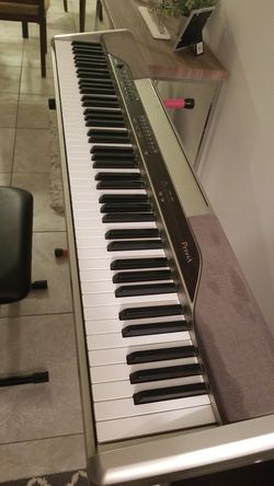 dybde ret Fortov KEYBOARD CASIO Privia PX-110 FULL 88 for Sale in Las Vegas, NV - OfferUp