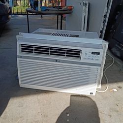 LG Air Conditioner 