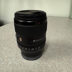SONY FE 35mm f/1.4 GM Full Frame Camera Lens 