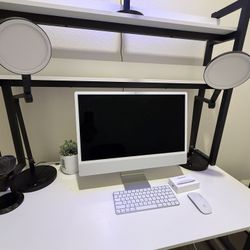 iMac 24”  w/Retina 4.5k Display 8GB -256GB SSD Silver