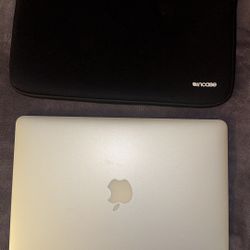 MacBook Air (13-inch, 2017) 