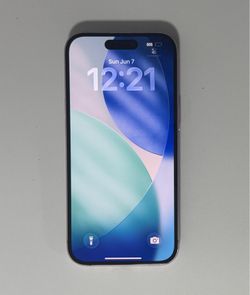 Apple iPhone 15 128GB Unlocked /Desbloqueado
