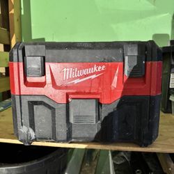 Milwaukee Vacuum 