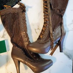 Ellie Boot Size 8