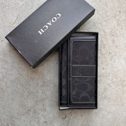 Coach Women’s Trifold Black Leather Wallet