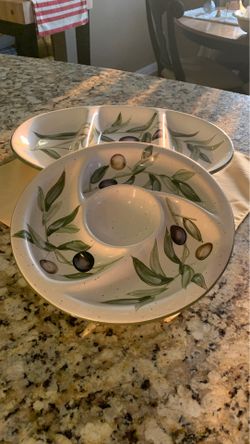 Pier 1 serving trays