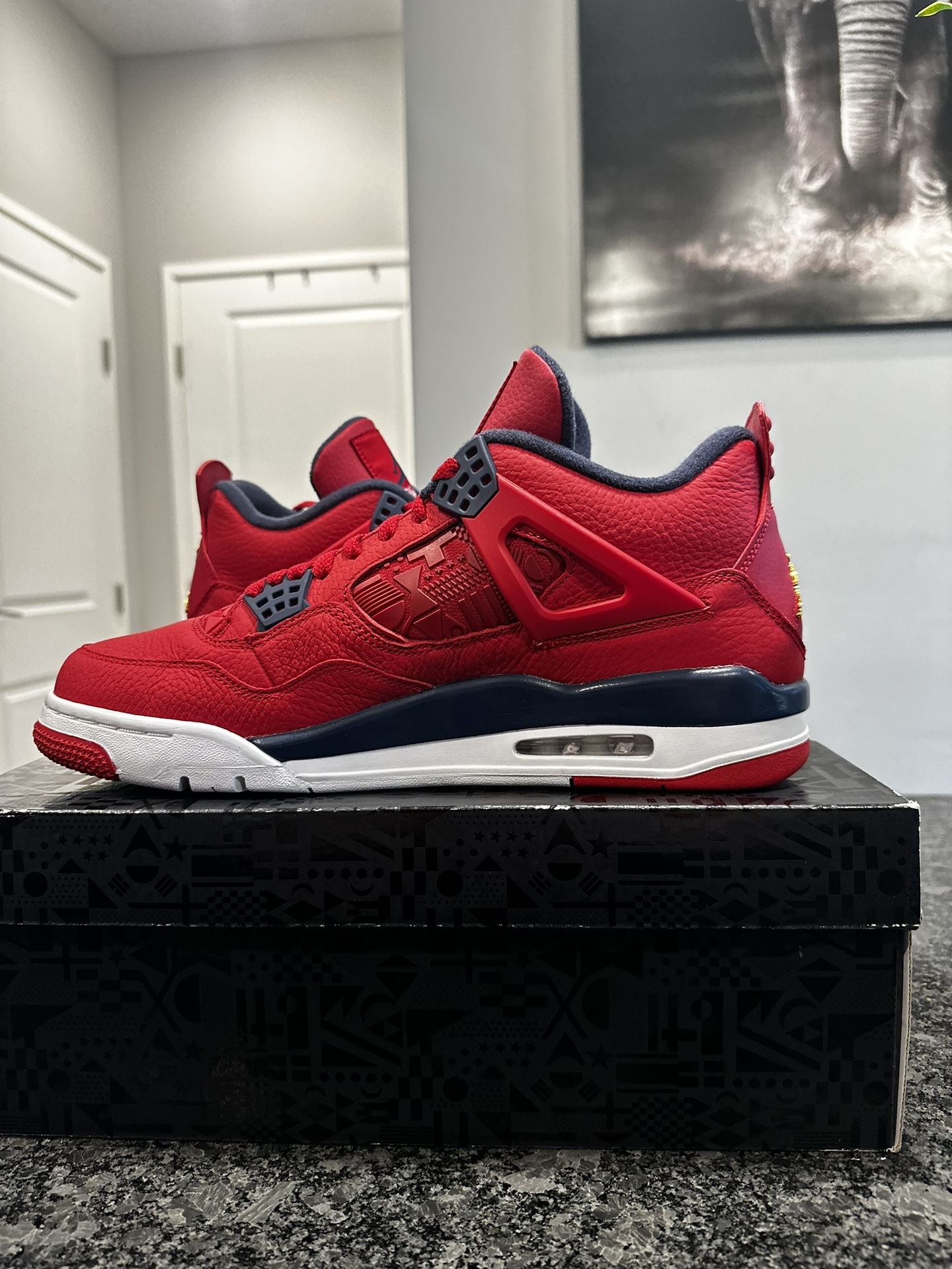 Jordan 4