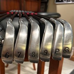 Sub Seventy 699 Golf Club Iron Set - Great Condition!