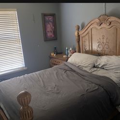 Queen Bedroom Set