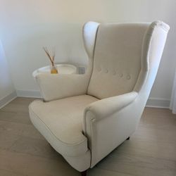 Classic Wingback Armchair – Beige Fabric + Decorative Pillow