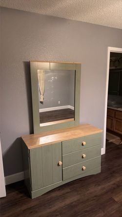 Dresser