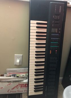 Casio CT-390 Keyboard