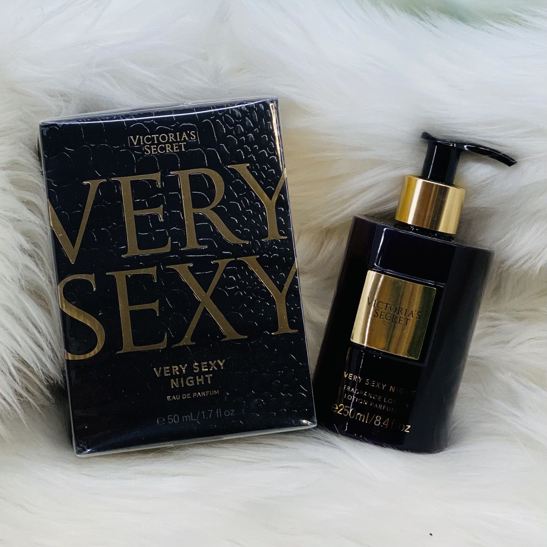 Victoria’s Secret Very Sexy Perfume 1.7oz ( Brandnew ) $55/Set