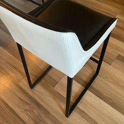3 Zuri Black/White Counter Stools