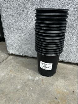 16 pcs 1 gall used nursery pots all for $5
