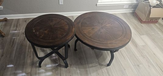 Set of Modern Wood Tables – Sturdy & Stylish