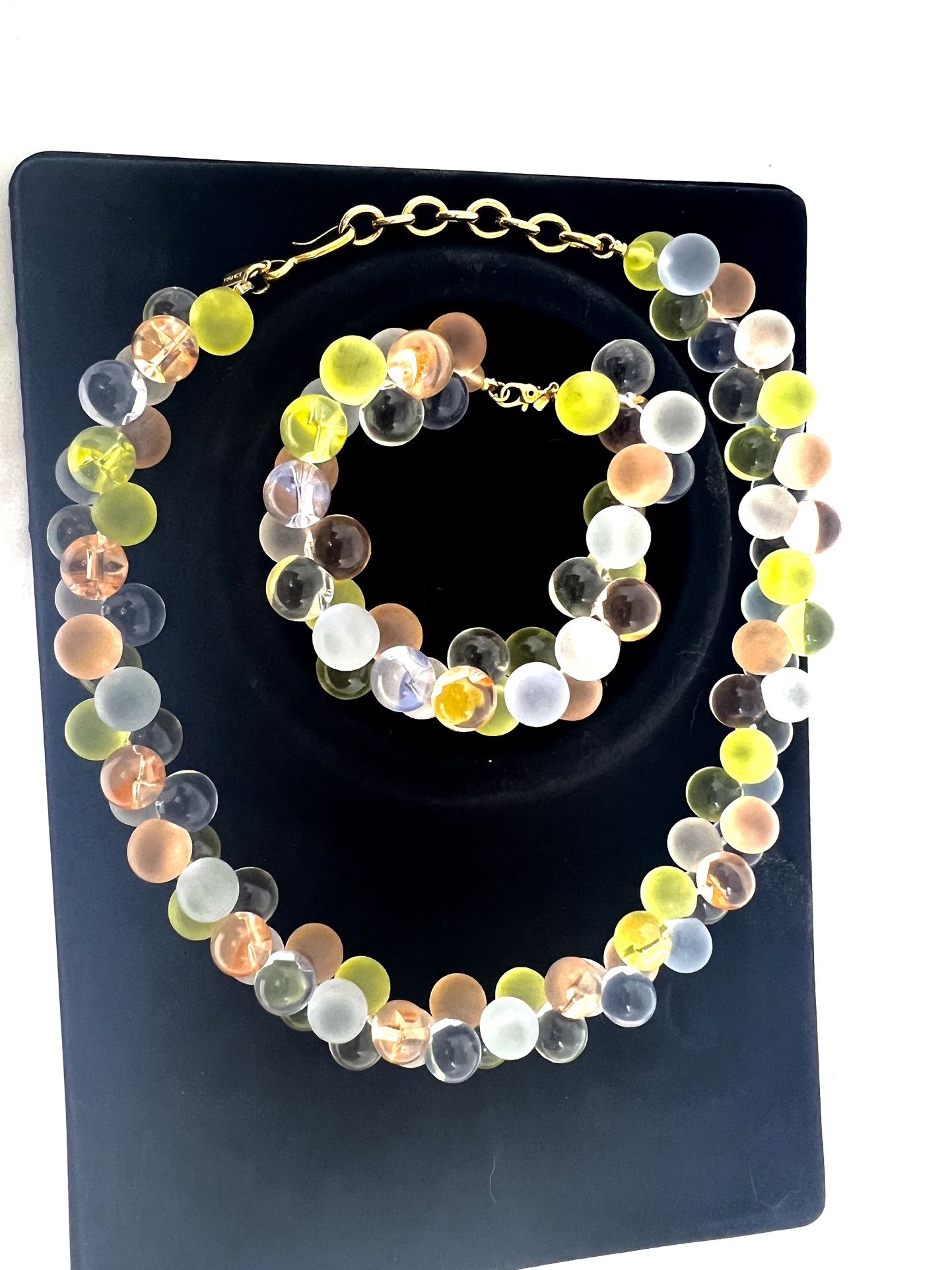 MONETđź’ĄVINTAGE~RARE FINDđź’Ą Pastel Wisteria Parure Lucite Necklace & Bracelet Set